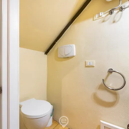 Laura's - Oldtown Apartment
